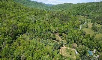 1557 Shoal Creek Rd, Balsam Grove, NC 28708