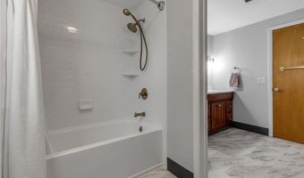 60 Fairways Blvd, Amherst, NY 14221