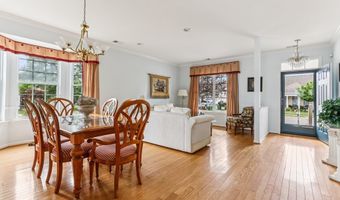10 Pierhead Dr, Barnegat, NJ 08005