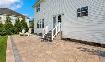 1201 Woodlands Creek Way, Apex, NC 27502