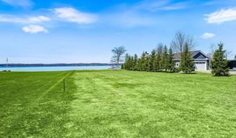 11256 SE Torch Lake Dr, Alden, MI 49612