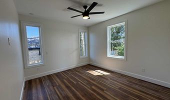 216 15th St, Apalachicola, FL 32320