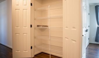 42243 CANARY GRASS Sq, Aldie, VA 20105