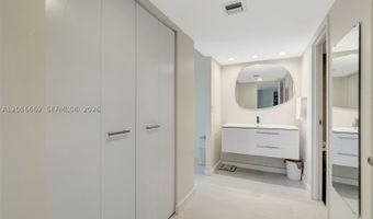 3675 N Country Club Dr 2310, Aventura, FL 33180