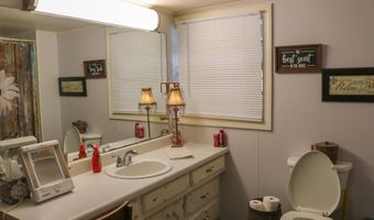 200 MOUNTAIN VIEW Rd, Anniston, AL 36201