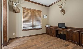 579 Chateau Bnd, Ardmore, OK 73401