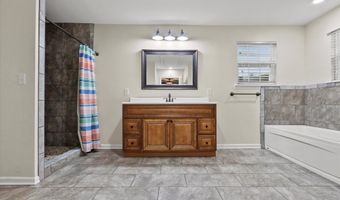 815 Martling Rd, Albertville, AL 35951