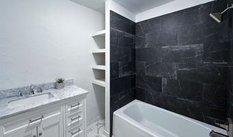 616 N 4th St, Arkansas City, KS 67005