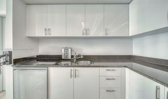 3131 NE 188th St 2-1103, Aventura, FL 33180