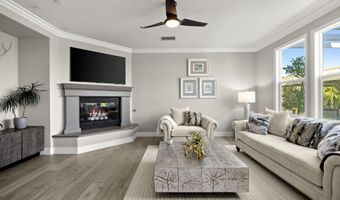 1915 Hazel Nut Ct, Agoura Hills, CA 91301
