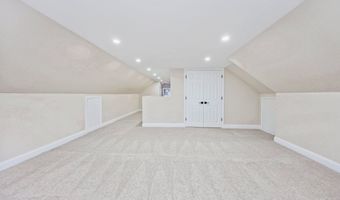 90 Battle St, Bristol, CT 06010