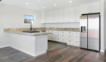 605 Kaupakalua Rd, Haiku, HI 96708