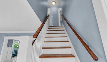 39 E End Ave, Avon By The Sea, NJ 07717