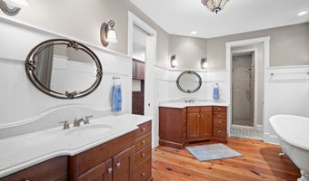 106 Coosaw Club Dr, Beaufort, SC 29907
