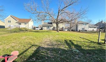 4111 Riverside Dr NE, Cedar Rapids, IA 52411