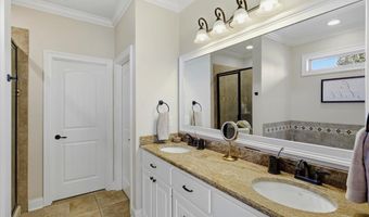 334 Gladeview Pl, Brandon, MS 39047