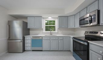 202 CLOVER Dr, Hockessin, DE 19707
