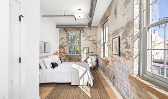 901 KING St 202, Alexandria, VA 22314