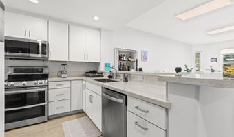 520 Lunalilo Home Rd 8107, Honolulu, HI 96825