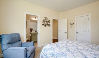 225 Quiet Oak Ct, Aiken, SC 29803
