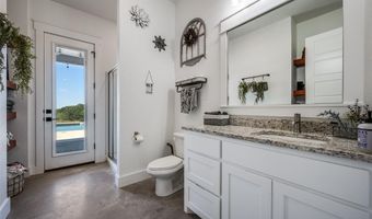 172 Cowan Xing, Alvord, TX 76225