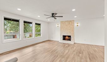 15800 SE WALLACE Rd, Milwaukie, OR 97267