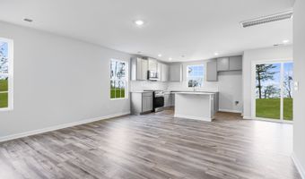 22 A Regent St, Camden, SC 29020