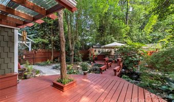 1460 Medford Dr, Charlotte, NC 28205