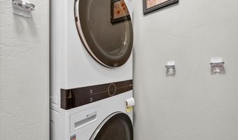 106 Dunn Cir, Ashland, OR 97520