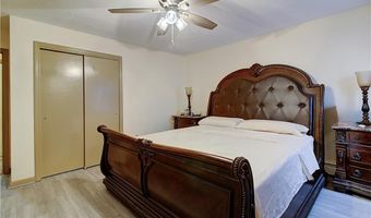 10 East St 316, Cranston, RI 02920