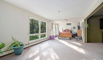 970 Buttrick Ave SE, Ada, MI 49301