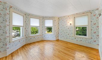 202 Norfolk St, Bangor, ME 04401