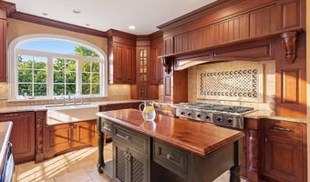 241 Monmouth Ave, Atlantic Highlands, NJ 07716