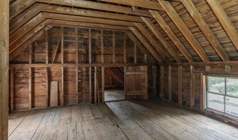 32 Mechanic St, Alstead, NH 03602