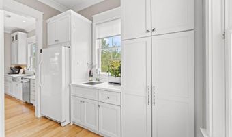 4550 Cape Island Dr, Awendaw, SC 29429