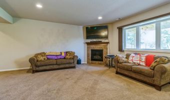 207 NE Georgetown Blvd, Ankeny, IA 50021