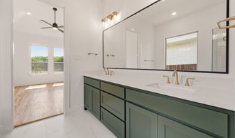 910 Sandpiper Dr, Aledo, TX 76008