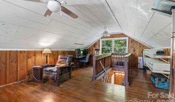 144 Pegg Rd, Barnardsville, NC 28709