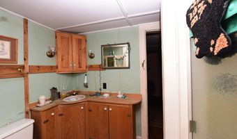 211 High St, Albany, NH 03818