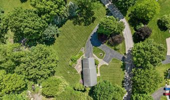 12935 Robinwood St NE, Alliance, OH 44601