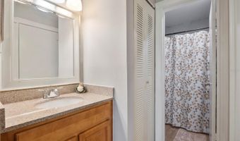 241 AFTON Sq 103, Altamonte Springs, FL 32714