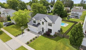 58 W OLD MILL Trl, Antioch, IL 60002