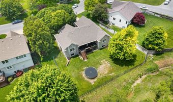 240 Bent Tree Ct, Andover, KS 67002