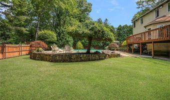 22 Golden View Dr, Johnston, RI 02919