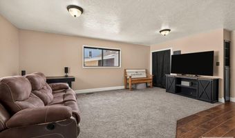 359 S Shilling Ave, Blackfoot, ID 83201