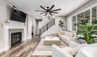 6552 S Biloxi Way, Aurora, CO 80016