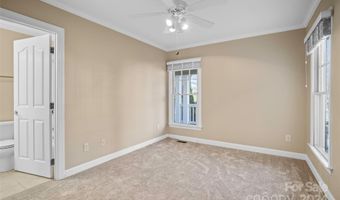 2 Creekside Way, Asheville, NC 28804