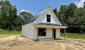 402 S Magnolia Ave, Andrews, SC 29510