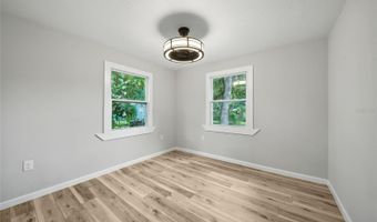 203 HERBERT St, Auburndale, FL 33823