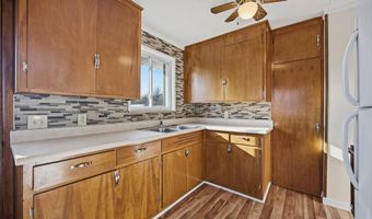 3033 Sullivant Ave, Columbus, OH 43204